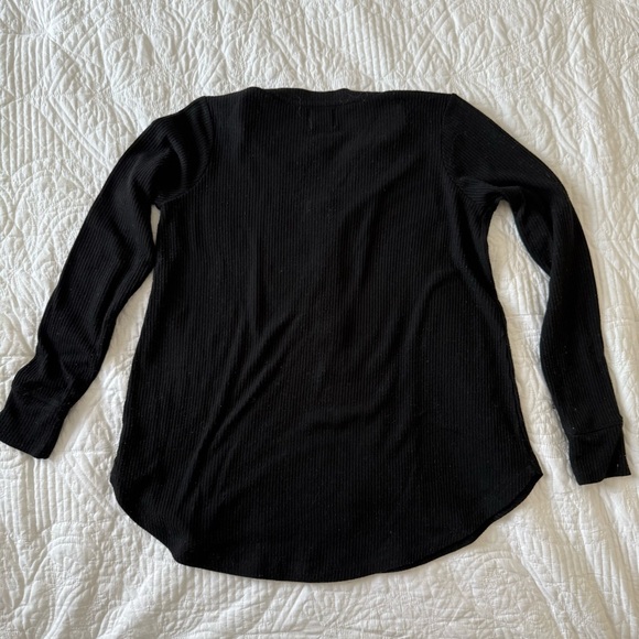 Bae the label “ On My Mind Button Henley* “ maternity and nursing top - Picture 4 of 9